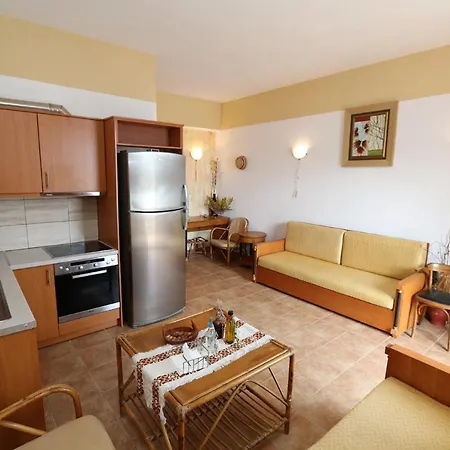 Tris Ekklisies Beachfront - Ammos Paranimfoi
